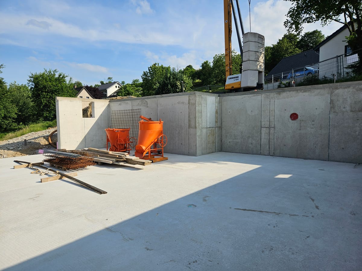 Di, 17.06.2025 - Besprechung auf der Baustelle