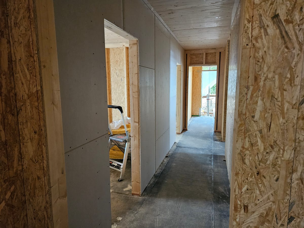 Sa, 16.08.2025 - Wand Beplankung