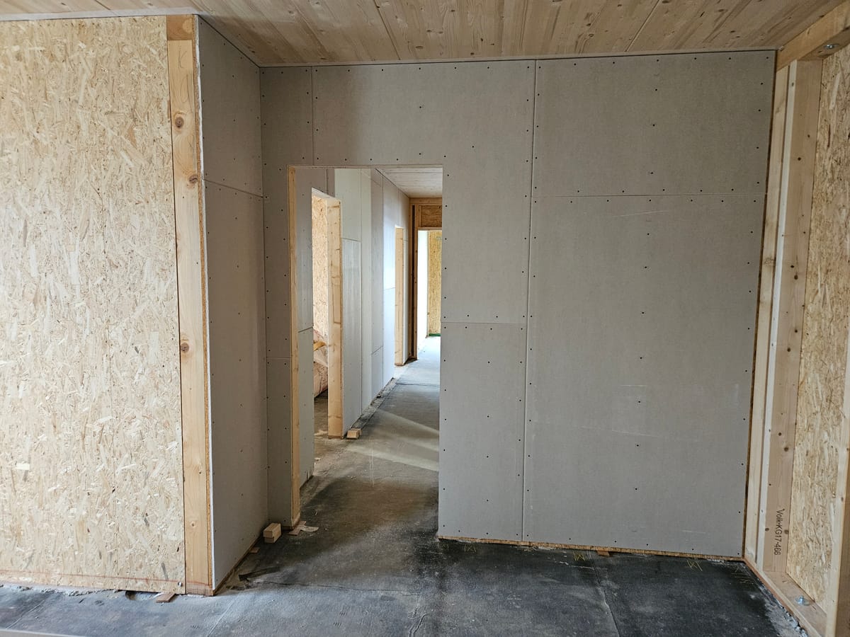 So, 17.08.2025 - Wand Beplankung