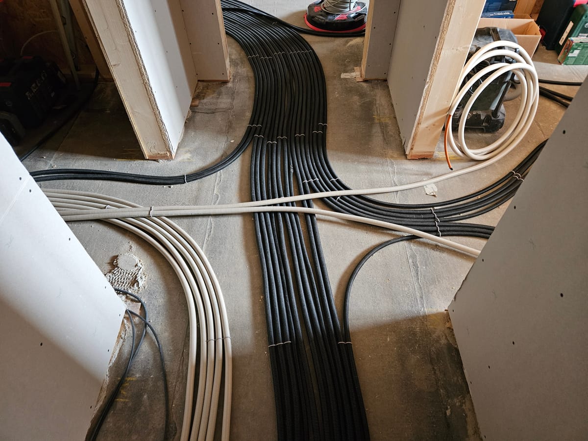 Di, 23.09.2025 - Elektro, Netzwerk und Putz