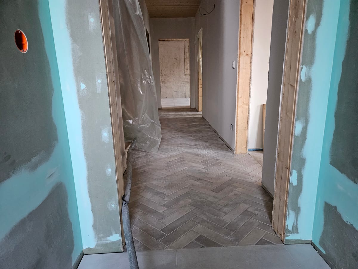 Do, 05.03.2026 - Fliesen fertig