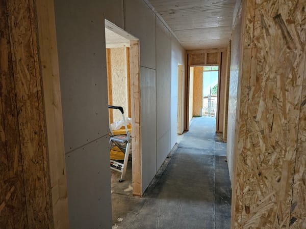 Sa, 16.08.2025 - Wand Beplankung