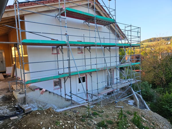 Mi, 01.10.2025 - Kellertür und Putz