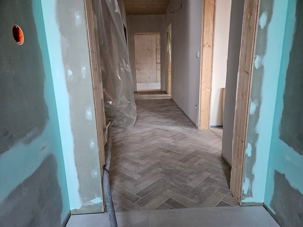 Do, 05.03.2026 - Fliesen fertig